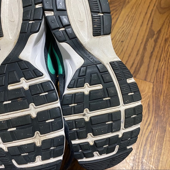 NIKE running sneakers size 8 - Picture 9 of 12